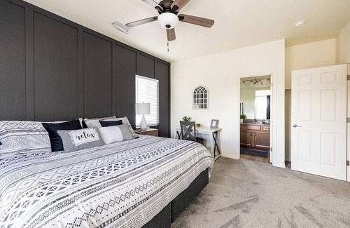 Flagstaff Casa | Flagstaff Adventure Getaway! Trail Access, Central A/C, New Home Built in 2023!