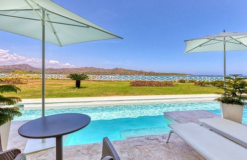 Puerto Plata Complejo | All-Inclusive Premium Junior Swim Up Suite at Senator Puerto Plata Resort