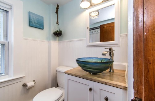 Kittery Casa | Bright, Open Maine Seacoast Cape Cottage - Close to Everything!