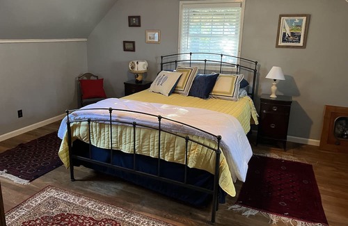 Dunkirk Casa | Lovely 3 BR Cape Cod House Near Beach