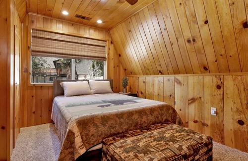 Fawnskin Cabina | 2164-fawnskin Tree House 3 Bedroom Home by Redawning