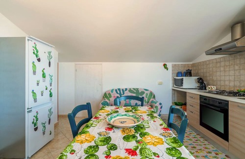 Tiche Apartamento | Apartment 'Appartamento A Ficu Pala Siracusa' with Sea View, Wi-Fi and Air Conditioning