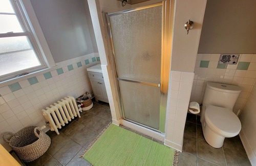 Lyons Apartamento | Perfect Getaway for 4, Cozy Space with a Queen Size Bed