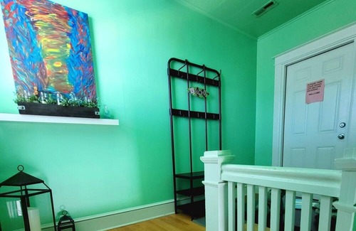 Lyons Apartamento | Perfect Getaway for 4, Cozy Space with a Queen Size Bed