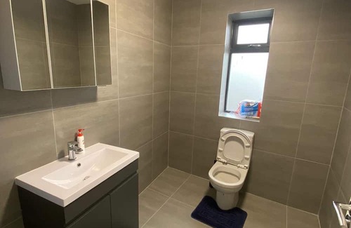 London Borough of Ealing Apartamento | Very big and Luxury studio