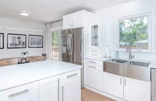 Columbia Casa | Remodeled and centrally located home in Columbia