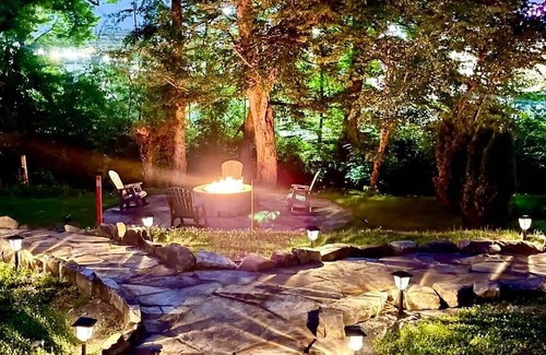 Pigeon Forge Cabina | Walk2DowntownPF/GasFirepit/Waterfront
