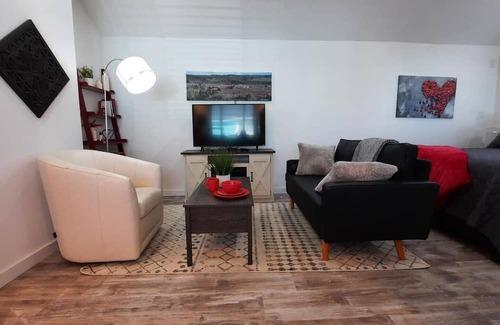 Grayland Cabaña | "Cranberry Cottage" Studio by the Beach