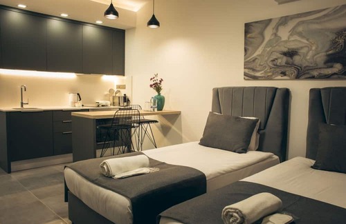 Trikomo Apartamento | Studio Flat w Pool, Balcony Near Beach in Iskele