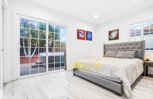 Ladera Heights Casa | Head-turning 3BR House - HD-Lad