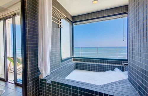 Imadomari Casa | 302Star Rooftop view openair bath Perfect sta / Kunigami-gun Okinawa