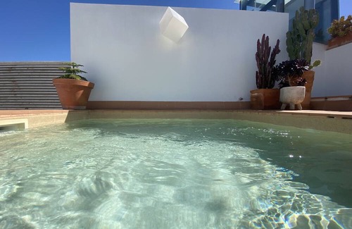 Encarnacion-Regina Casa | House with pool in the historic center of Seville.
