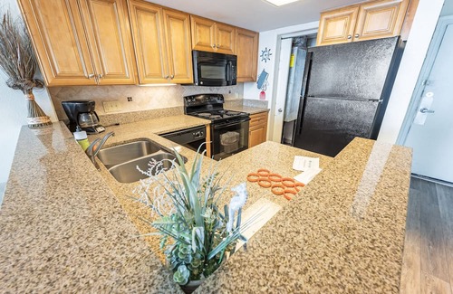 Windy Hill Condominio | Pools, Beachfront Views, Sunny Getaway, Beach Cove