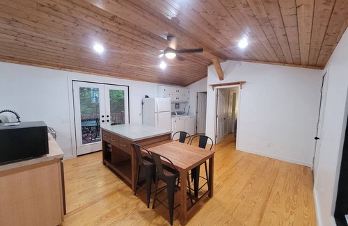 Byrdstown Cabina | Cozy Cabin Near DaleHollow Lake