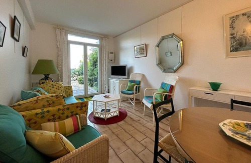 Behobie Apartamento | Apartment Urrugne, 1 bedroom, 2 persons