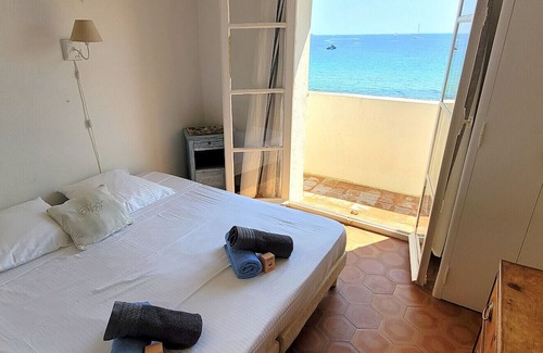 Port Grimaud Apartamento | Luminous cozy cocoon with view of the gulf