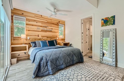 Barton Hills Casa | Pet Friendly Retreat with Lap Pool/Spa in the '04!