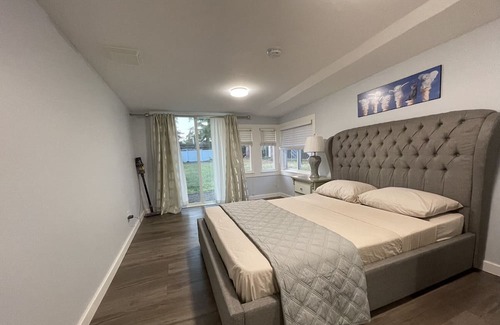 Surrey Casa | Cozy Little White House With Two Bedrooms