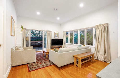 Grey Lynn Casa | Modern Classic Summar