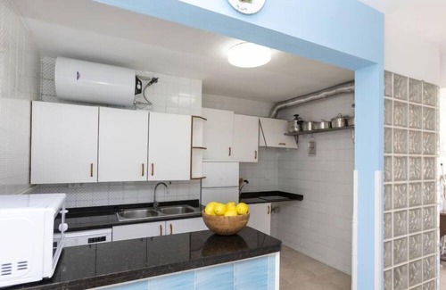 Peñíscola Apartamento | Apartment Torre Hirta in Peñiscola - 6 persons, 3 bedrooms