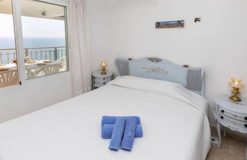 Peñíscola Apartamento | Apartment Torre Hirta in Peñiscola - 6 persons, 3 bedrooms