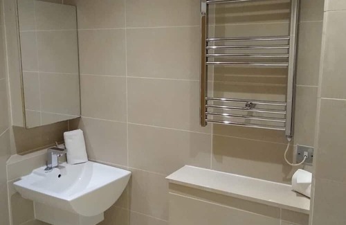 St George's Quarter Apartamento | This apartment is a 2 bedroom(s), 1 bathrooms, located in Merseyside, England.