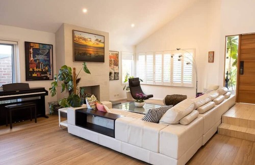 Maroubra Casa | Resort Style home close to Beach with Pool & Sauna
