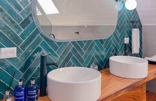 Monteverde Cabina | A-frame in the forest + Deck + Hot tub+ Fire place
