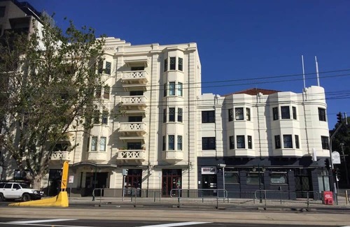 St Kilda Apartamento | Spacious St Kilda Escape - City Views