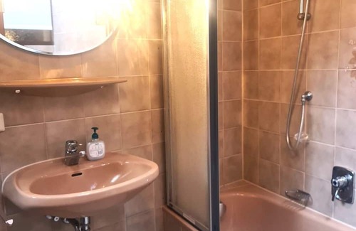 Gimmeldingen Apartamento | Urlaub Beim Winzer. Ferienwohnung Meerspinne für bis 4 Personen mit Terrasse