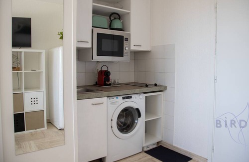 Mandelieu-La-Napoule Apartamento | ELEGANT STUDIO WITH MARINA, SEA AND ESTEREL VIEW, SWIMMING POOL, HIGH FLOOR