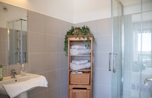Mandelieu-La-Napoule Apartamento | ELEGANT STUDIO WITH MARINA, SEA AND ESTEREL VIEW, SWIMMING POOL, HIGH FLOOR