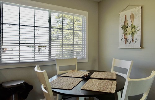 Branson Theater District Casa | Townhome-colonial B