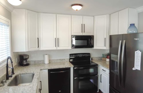Branson Theater District Casa | Townhome-colonial B