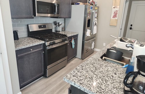 Henderson Casa | 3Br/2.5 Ba Townhome 20 mins from Vegas Strip