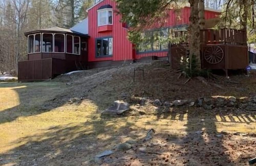 Saint-Etienne-De-Bolto Chalet De Esquí | The Natura Eastman -20 people with spa-4 acres