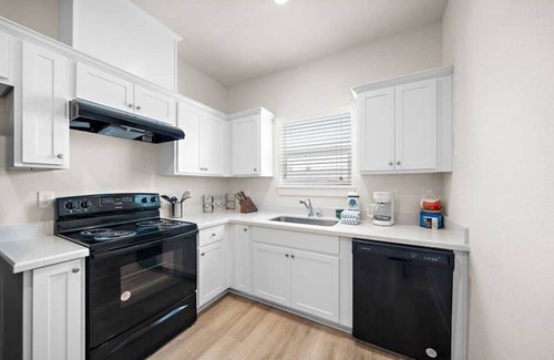 Galveston Casa | The Big Blue House|BeachBox| 2 Houses in 1!