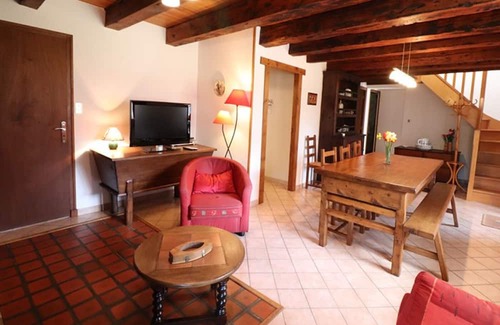 Saint-Poncy Cabaña | Gite Saint-Poncy, 3 bedrooms, 6 persons