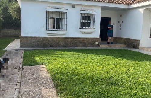 El Puerto de Santa María Chalet De Esquí | Nice house 5 min from the beach, ideal for families.