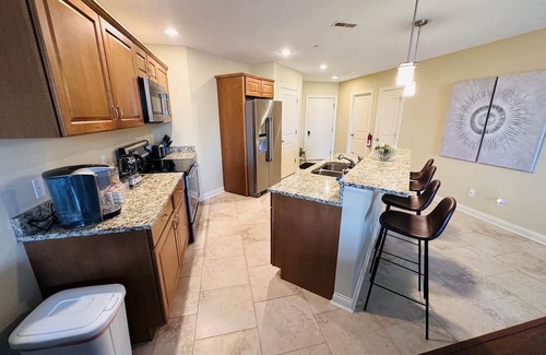 Saint Joseph Apartamento | Beautiful downtown condo with marina views, minutes from the beach