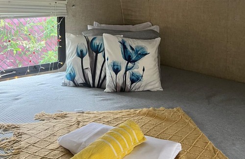Puerto Nuevo Casa | Trailer Brazil - For couples - Steps to the beach
