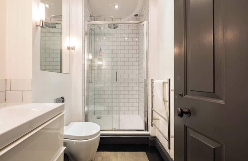 St. Helen's Apartamento | The Notting Hill Apartment by House of Kip - NH5