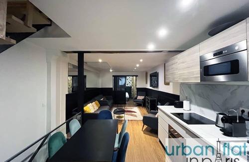 Quartier du Mail Apartamento | Urban Flat 31 - Charming Triplex in Paris