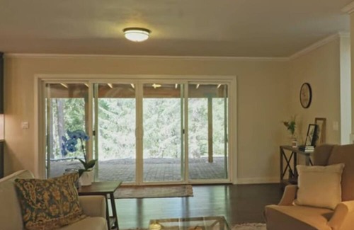 Cedar Ridge Casa | Spacious home in the Sierra foothills just minutes to downtown, hiking, skiing.