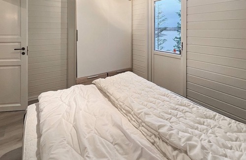 Bomlo Casa | 6 person holiday home in bremnes