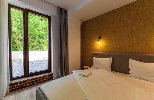 Brasov Apartamento | Lovely 2BR - Seasons Residence