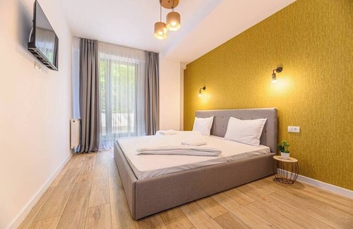 Brasov Apartamento | Lovely 2BR - Seasons Residence