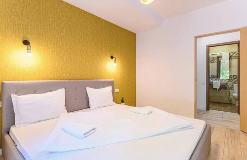 Brasov Apartamento | Lovely 2BR - Seasons Residence