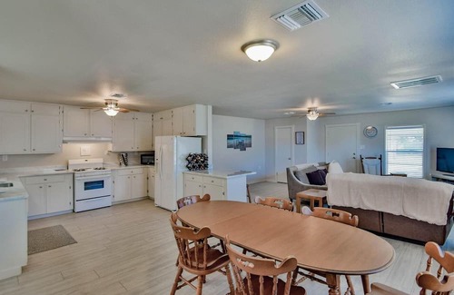 Granbury Casa | Waterfront Lake House with private boat launch and dock