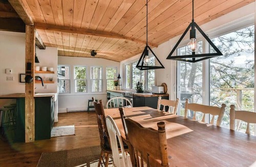 Lac-Brome Chalet De Esquí | Chalet with unique Sauna on Brome Lake